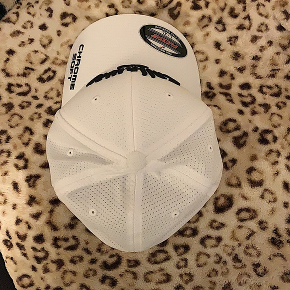 BRAND NEW WOMENS WHITE CALLAWAY HAT - Picture 2 of 5